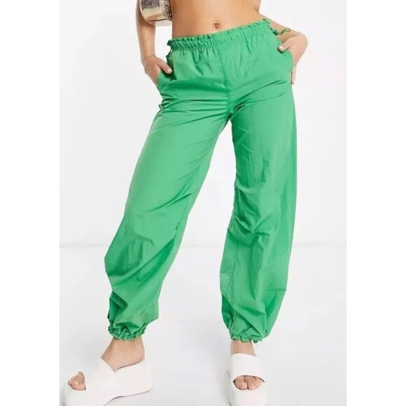 Bershka Green Baggy Parachute Pants Small Women Tech Joggers Streetwear Blogger - Picture 6 of 16